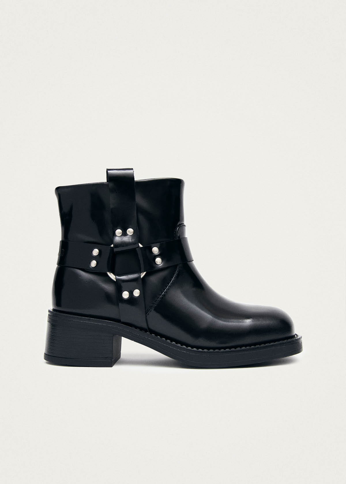 Evora Black Leather Ankle Boots